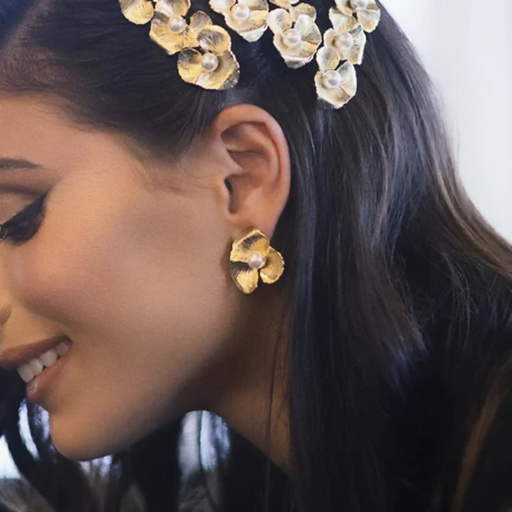 Klara Floral Pearl Earrings