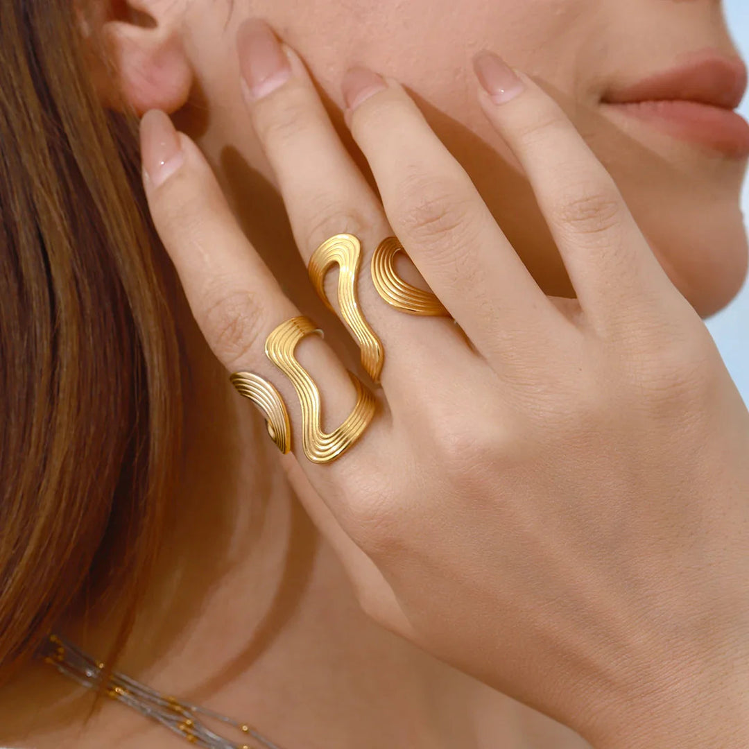 Vivi Twisted Band Goldring