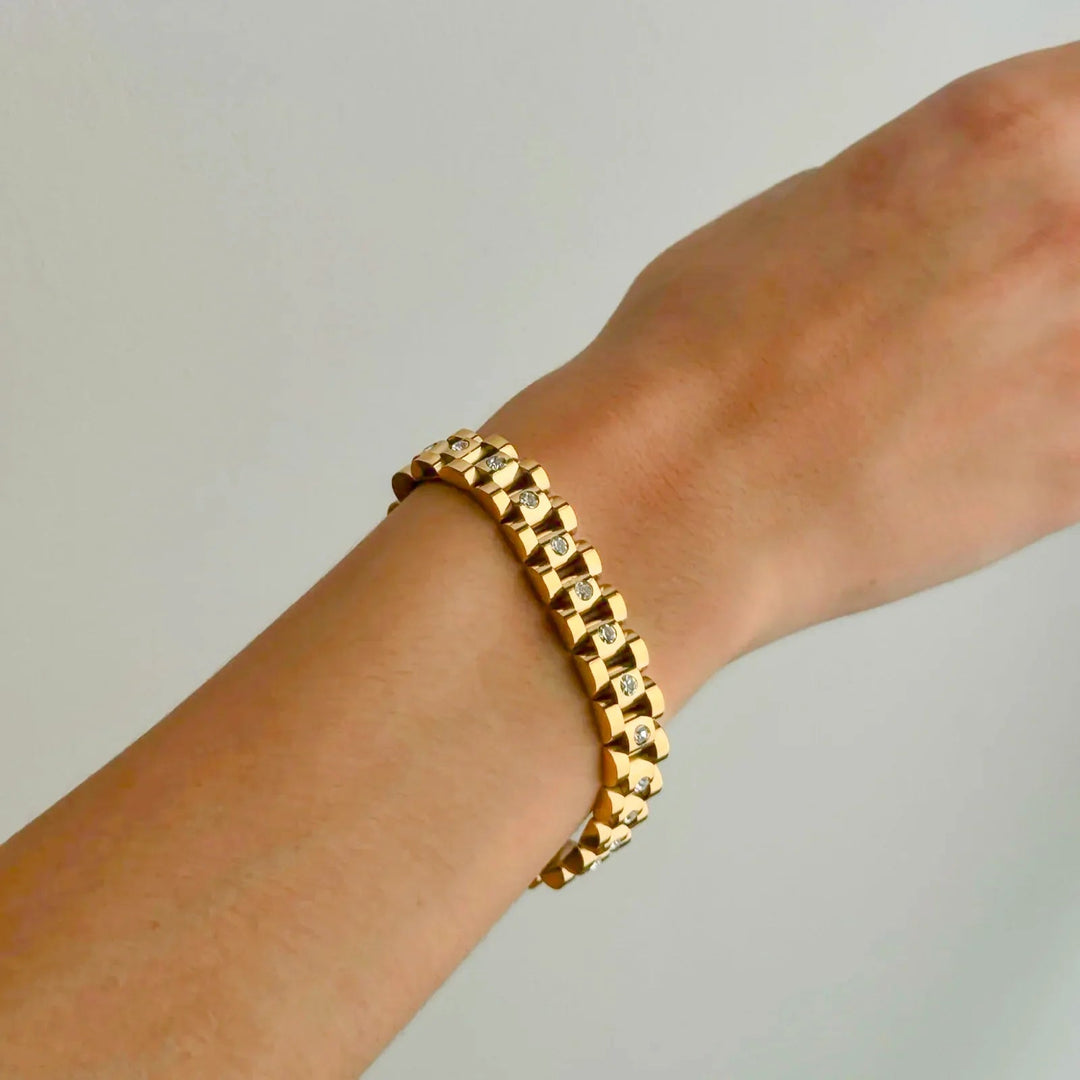 Goldfarbenes Uhrenarmband