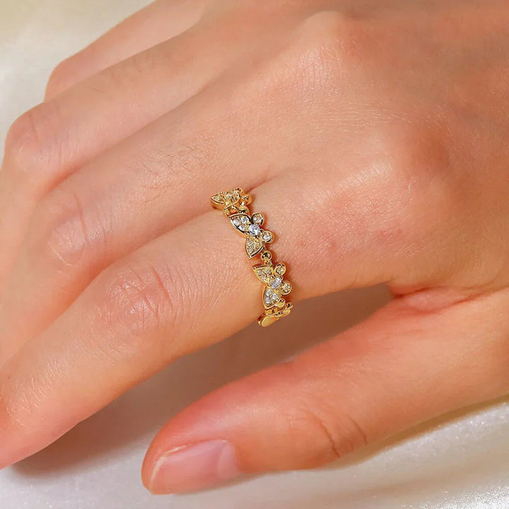 Colleen Schmetterlings-Goldring