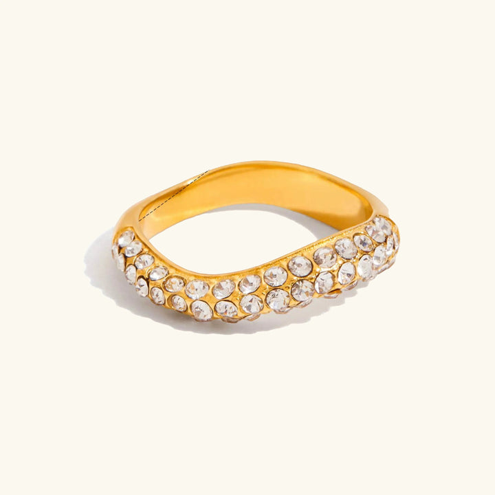 Von Noemi kuratierte Ringstapel-Kollektion