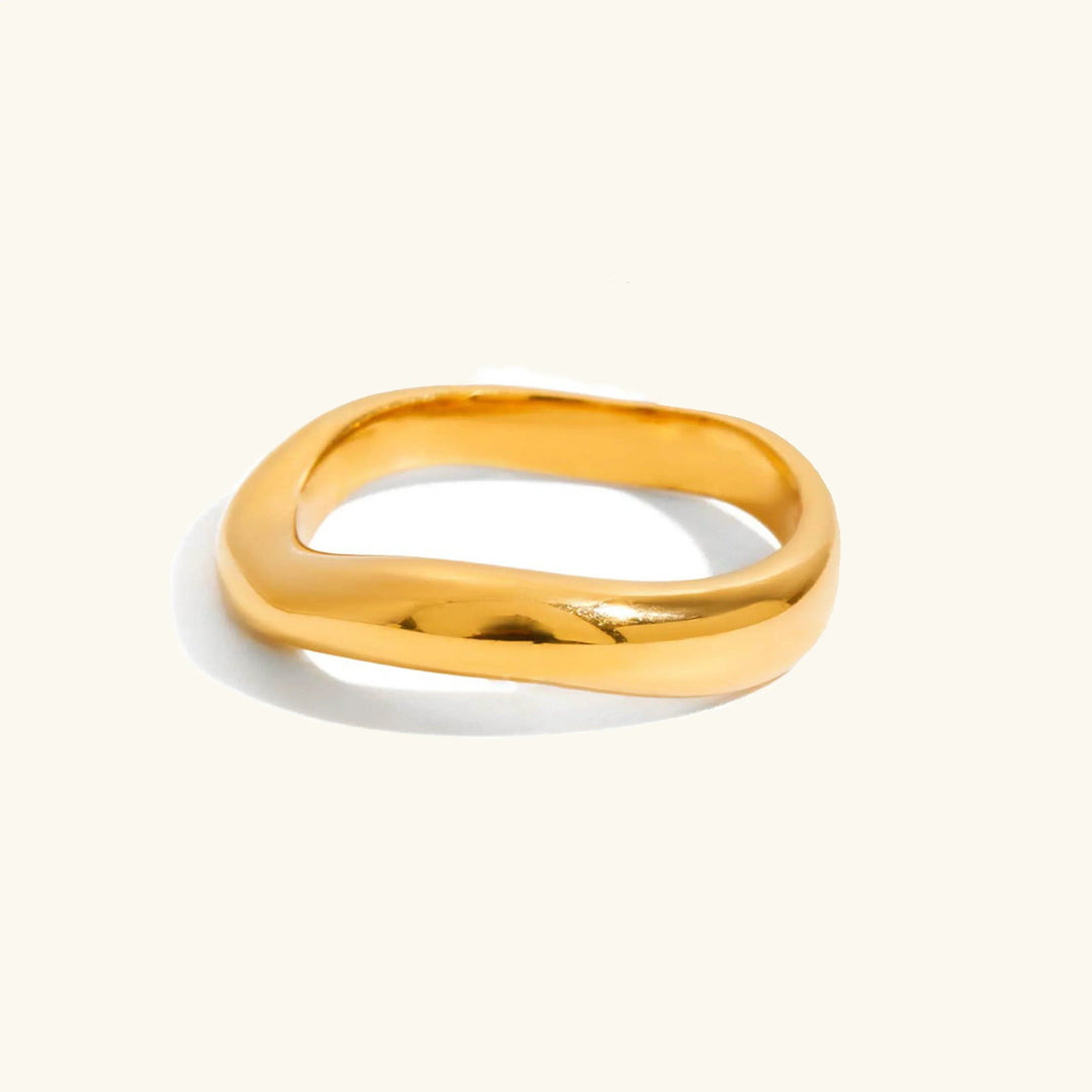 Von Noemi kuratierte Ringstapel-Kollektion