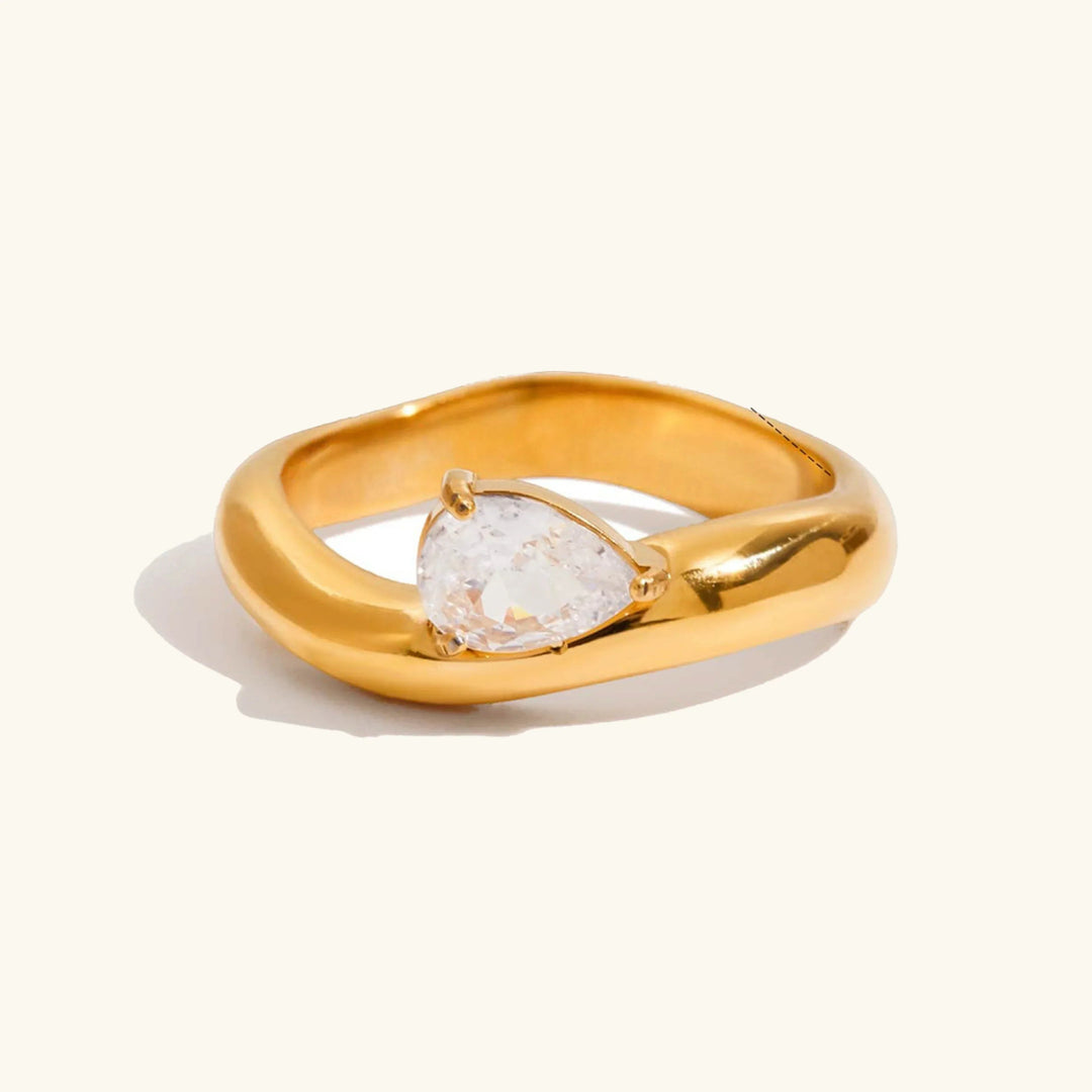 Von Noemi kuratierte Ringstapel-Kollektion