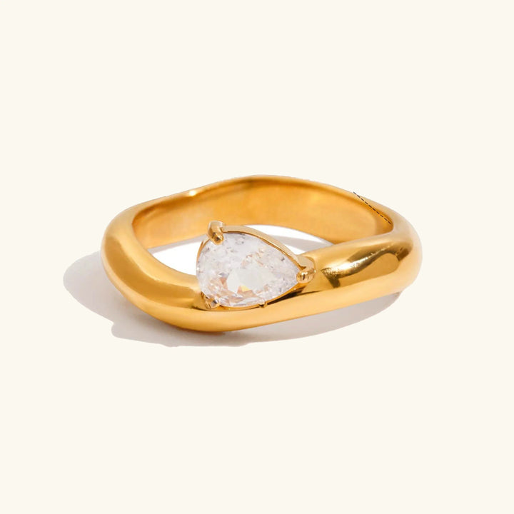 Von Noemi kuratierte Ringstapel-Kollektion