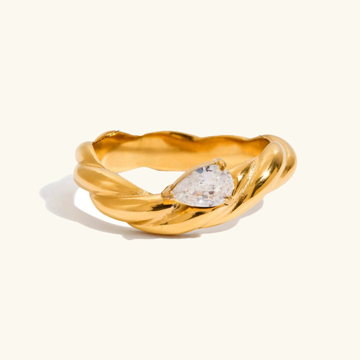 Von Noemi kuratierte Ringstapel-Kollektion