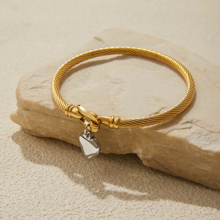 Solenne Twisted Band Goldarmband