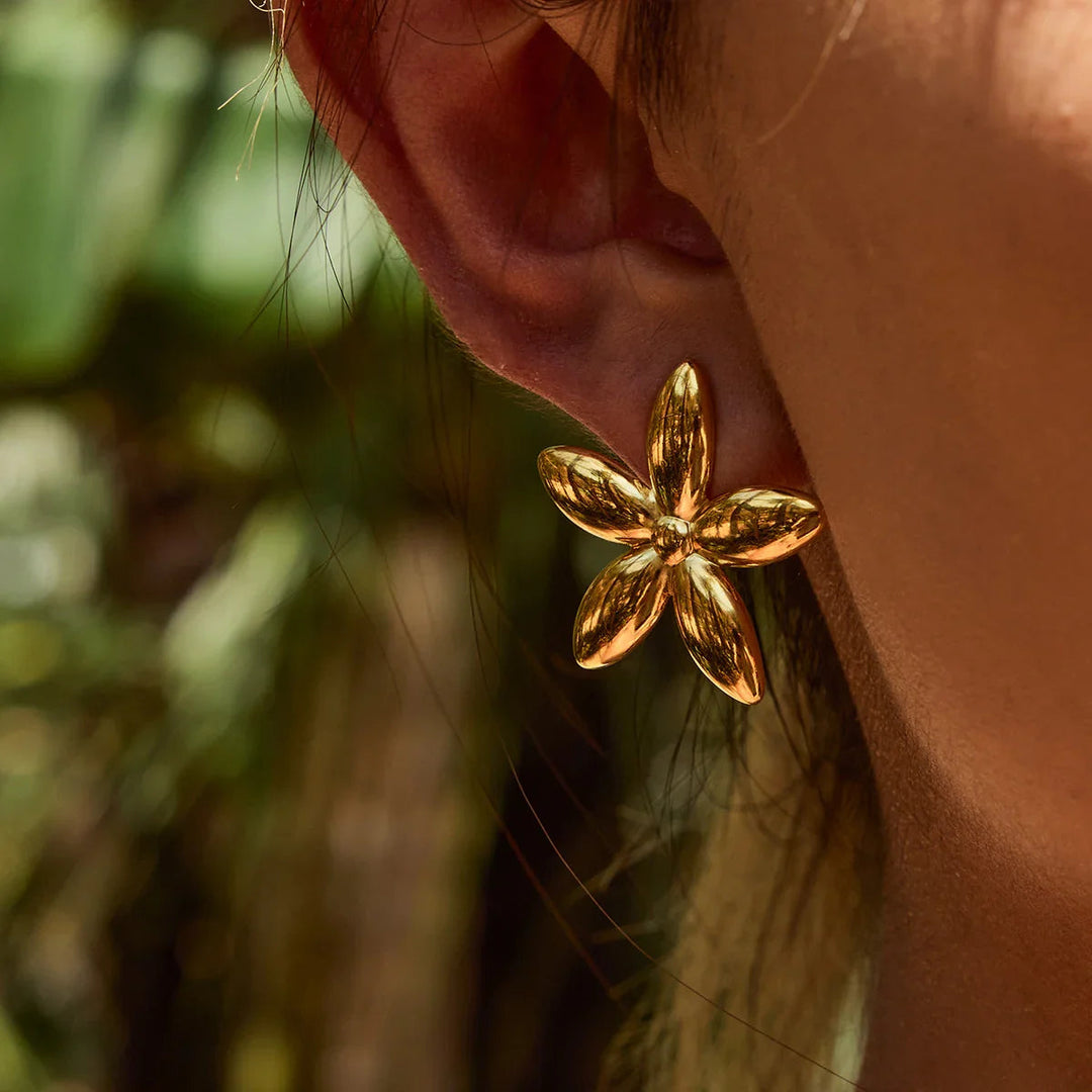 Boucles d'oreilles florales en or Monica