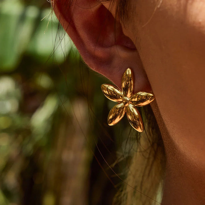 Boucles d'oreilles florales en or Monica