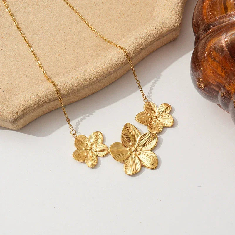 Collier Fleur en Or Millie