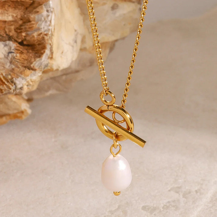 Ellen Freshwater Pearl Necklace