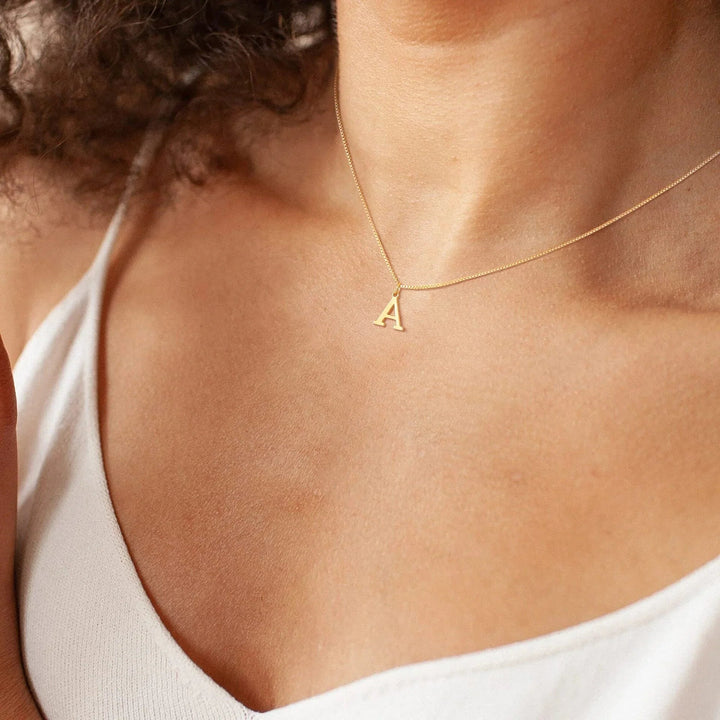 Therese Buchstabe Initial Gold Halskette