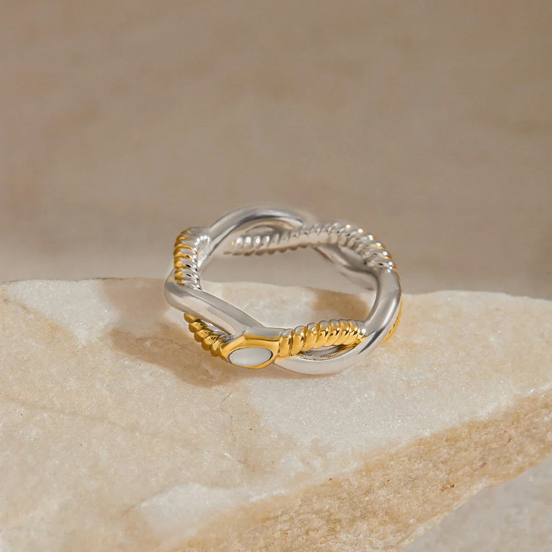 Zweifarbiger Twist-Ring Nerisse
