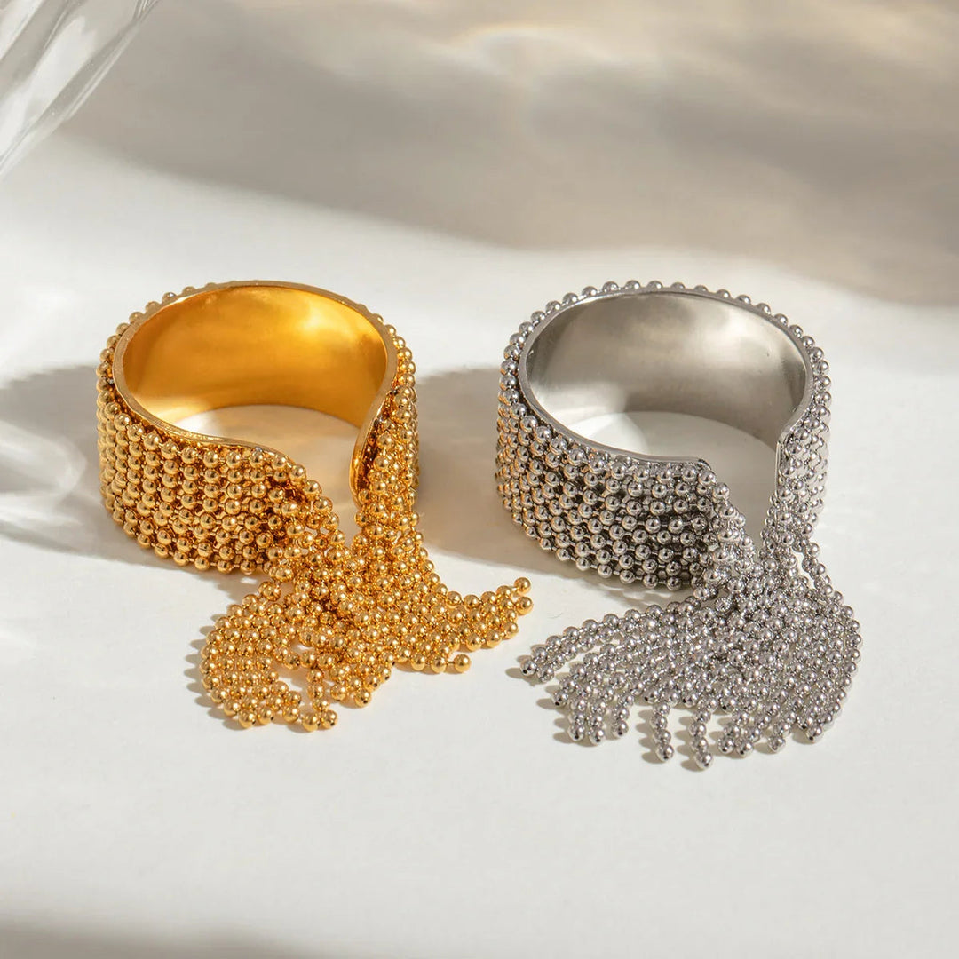 Krystelle – Goldener Quastenring