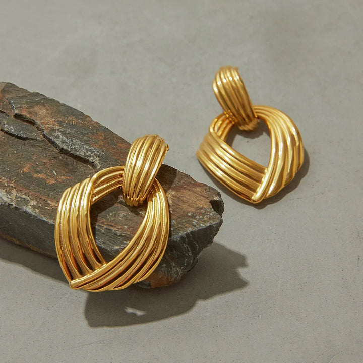 Selma Gold Knoten Ohrringe