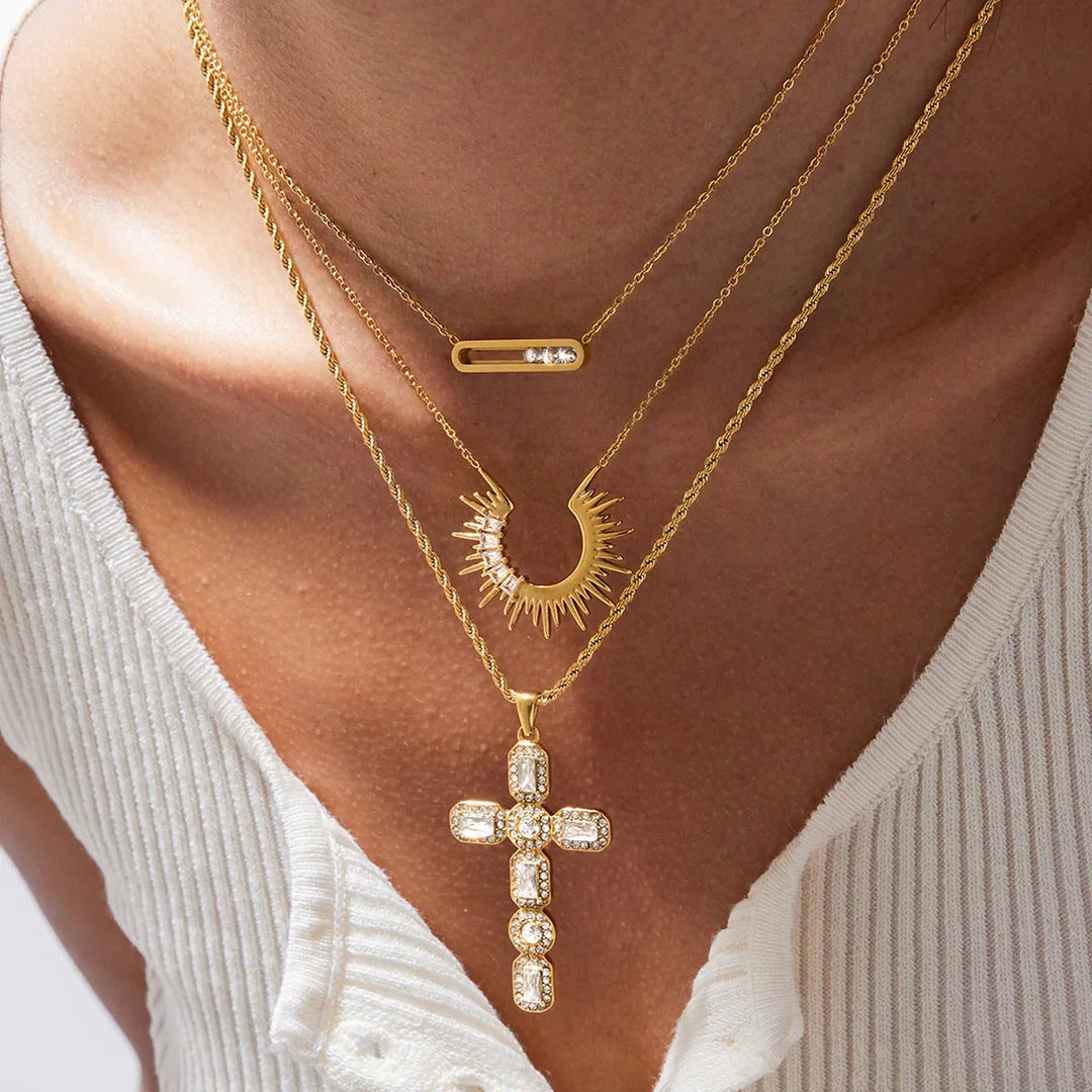 Abby Sculpted Gold Pendant