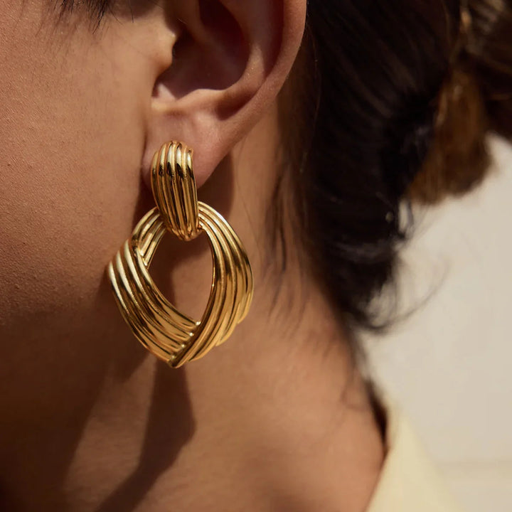 Selma Gold Knoten Ohrringe