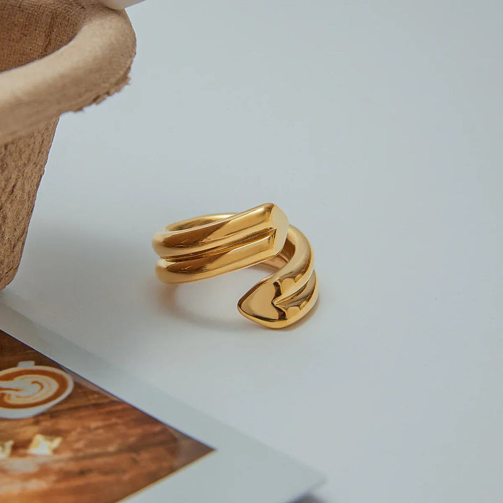 Tara Herz Twist Goldring