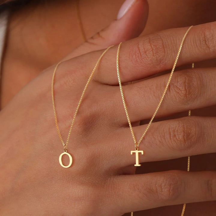 Therese Buchstabe Initial Gold Halskette