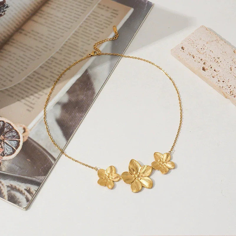 Collier Fleur en Or Millie