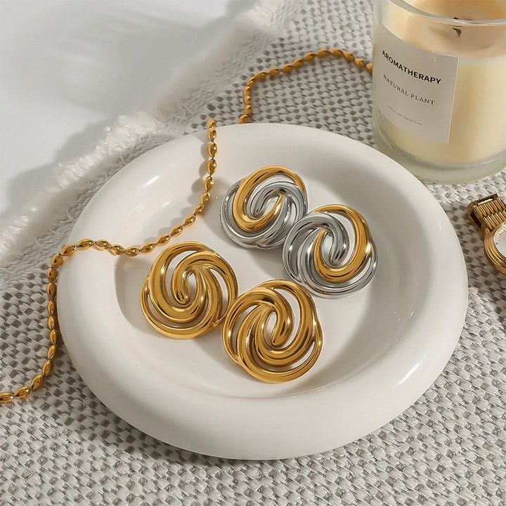 Janice Dreifach-Spiral-Goldohrringe