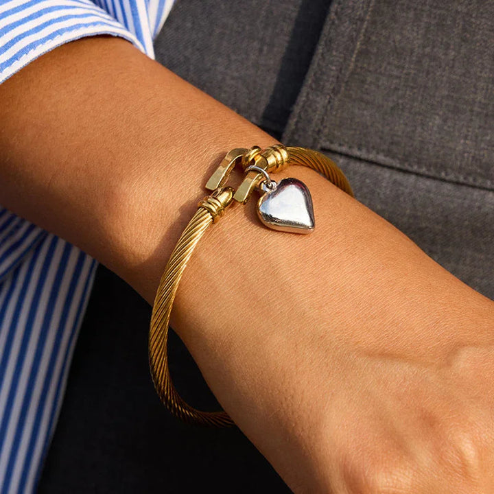 Solenne Twisted Band Goldarmband