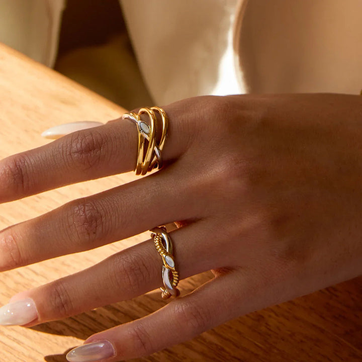 Zweifarbiger Twist-Ring Nerisse