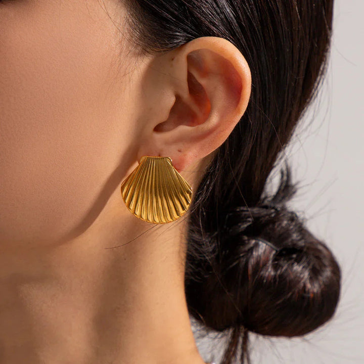 Boucles d'oreilles coquillages en or Nicole