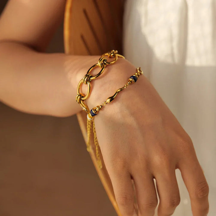 Quintessa Mehrlagiges Perlenarmband
