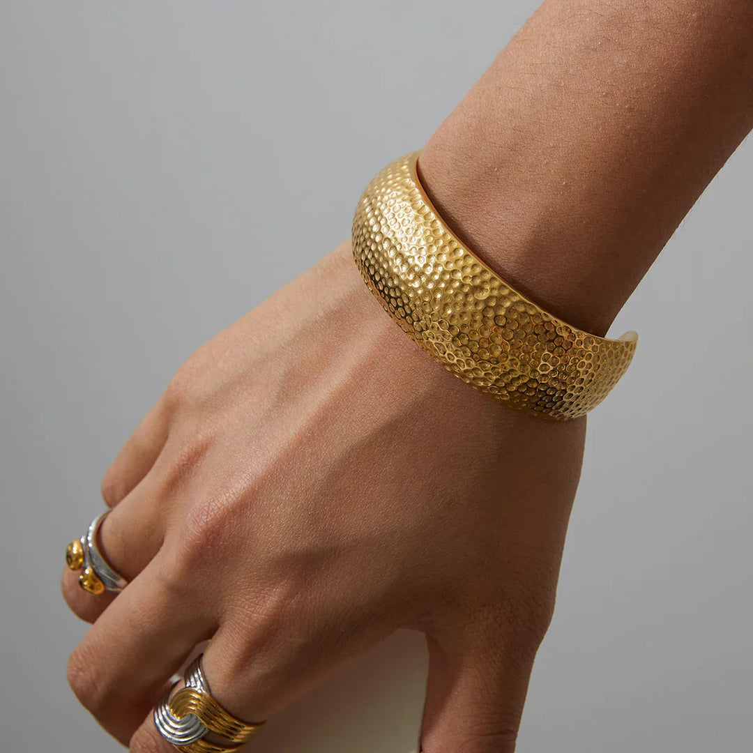 Strukturiertes Cheyenne-Goldband