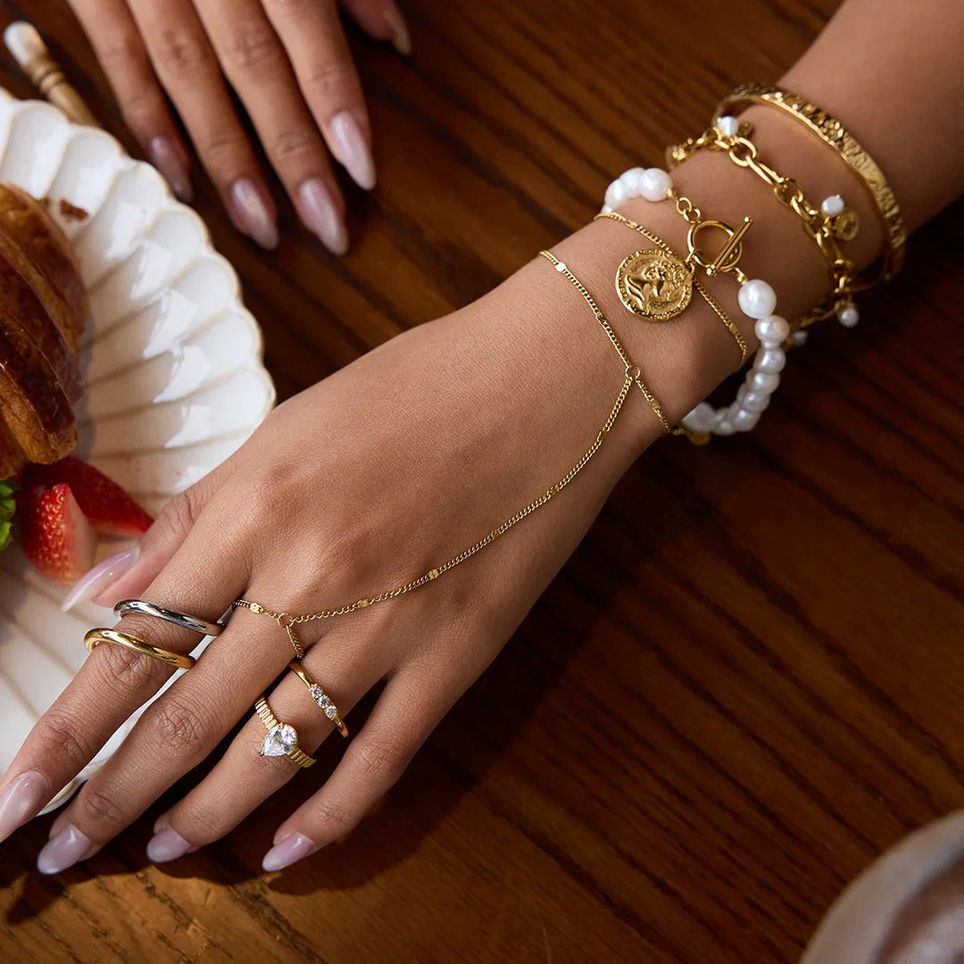 Mimi Goldene Handkette
