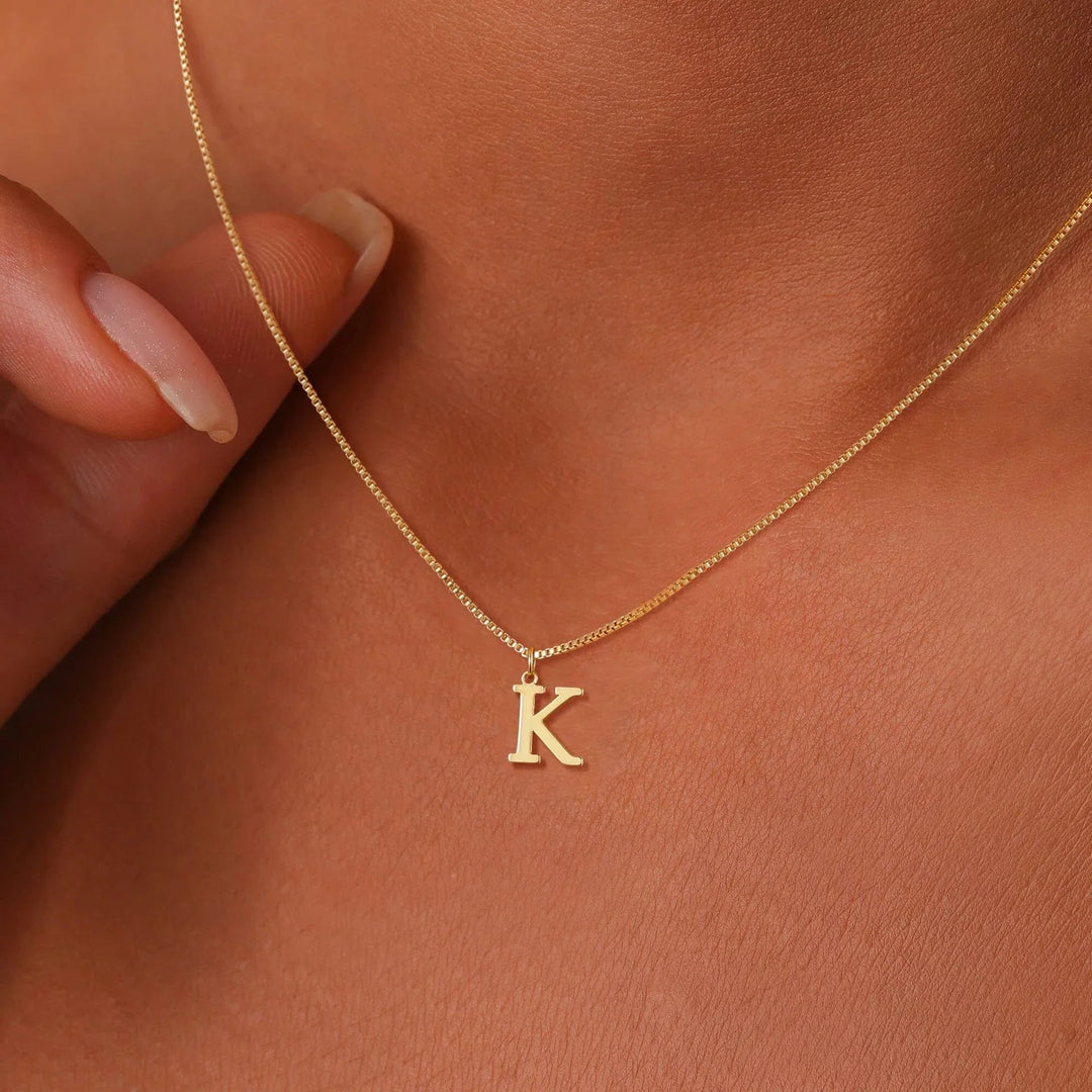 Therese Buchstabe Initial Gold Halskette