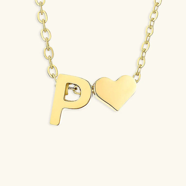 Goldkette mit dem Anfangsbuchstaben „Ria“