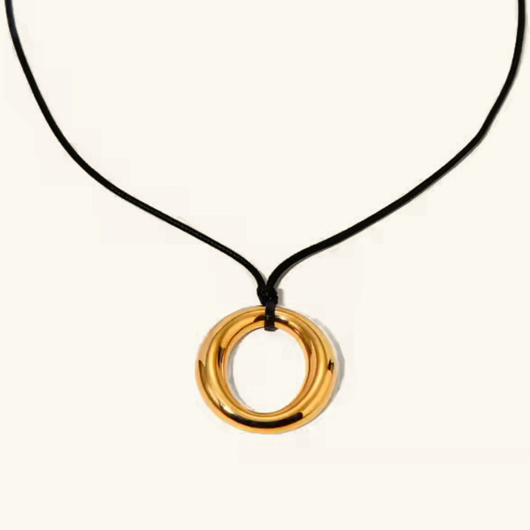 Evanna Ring Pendant