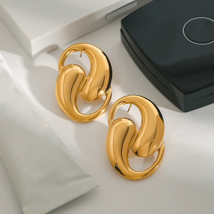 Dansley – Goldohrringe mit Wassertropfen