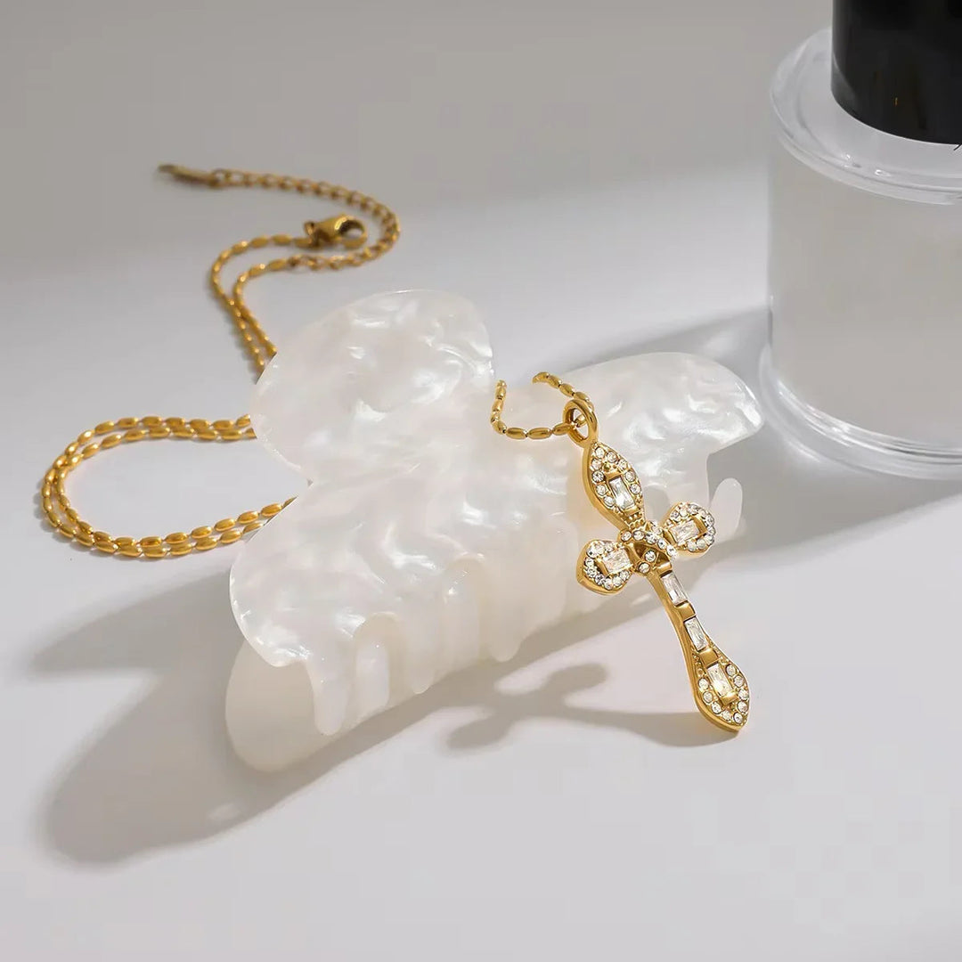 Olea Diamond Crucifix