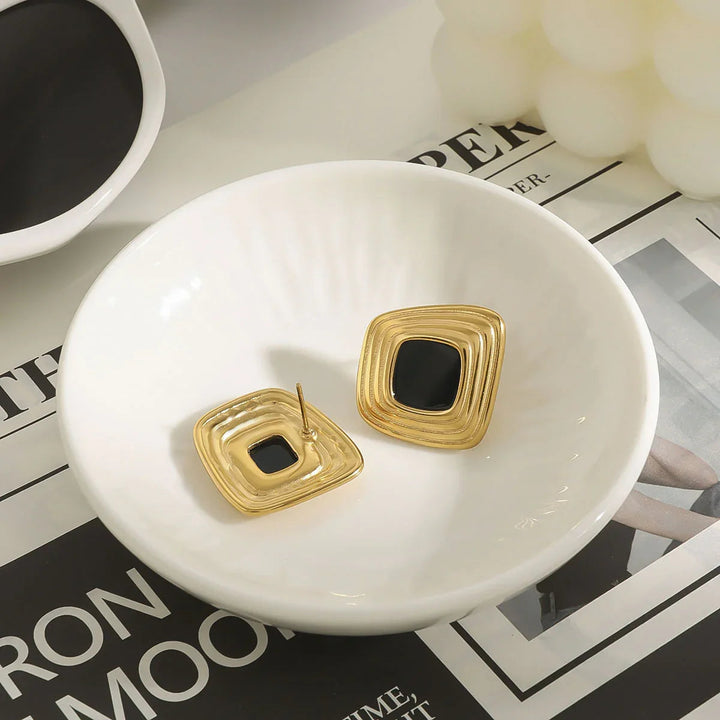 Geometrische Ohrringe Sylvie in Gold