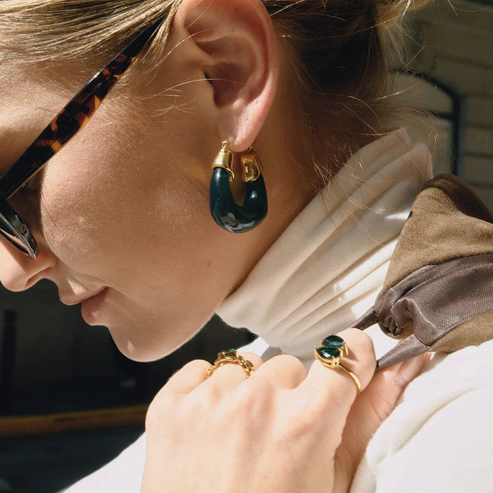 Leighton – Klobige Creolen aus Emaille