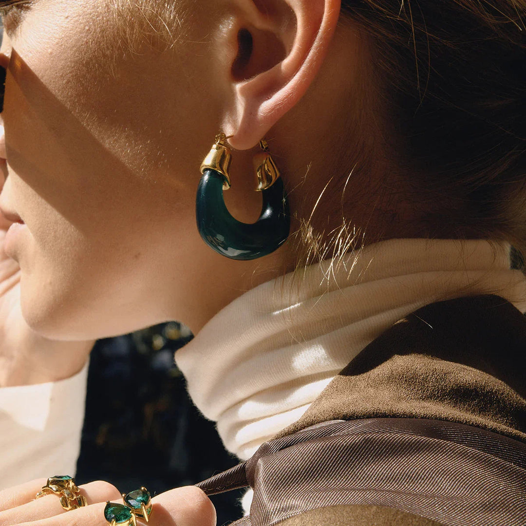 Leighton – Klobige Creolen aus Emaille