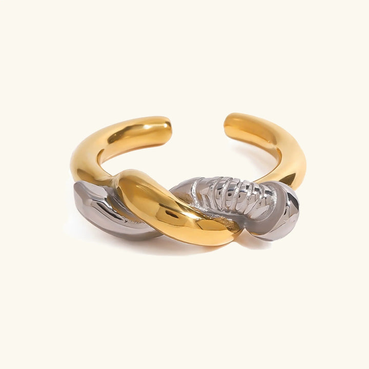 Trinity Gedrehter Nagelring