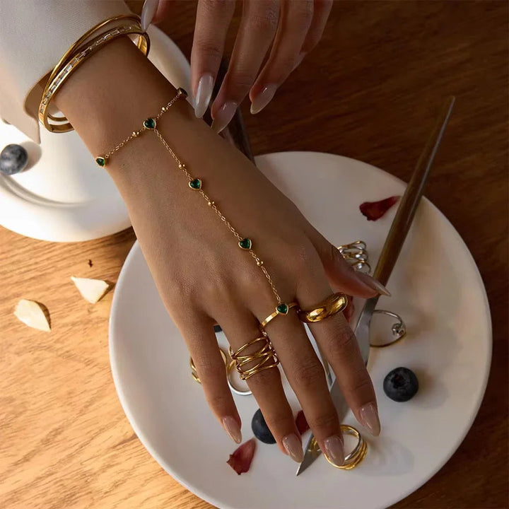 Gladys Smaragd-Herz-Handkette